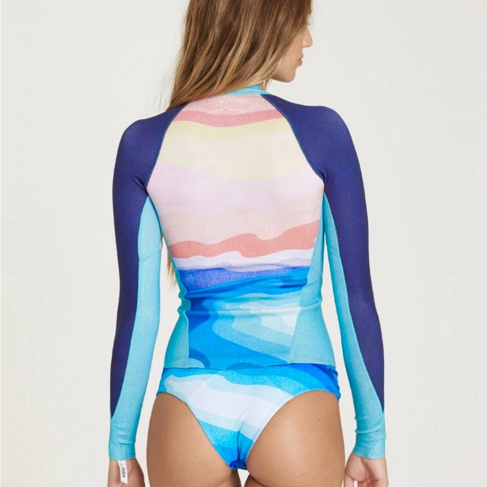 Billabong Surf Capsule Peeky Jacket Rashguard in Blue/Pink Multi - Picture 5 of 8